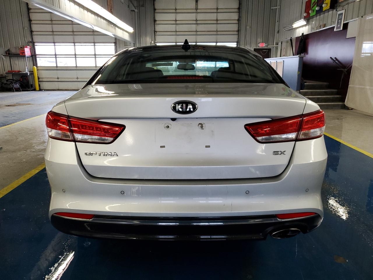 2016 Kia Optima - Image 6