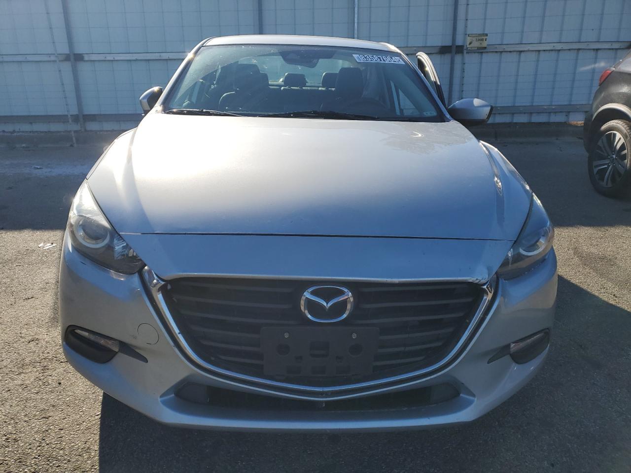 VIN 3MZBN1V38JM207301 2018 MAZDA 3 no.5