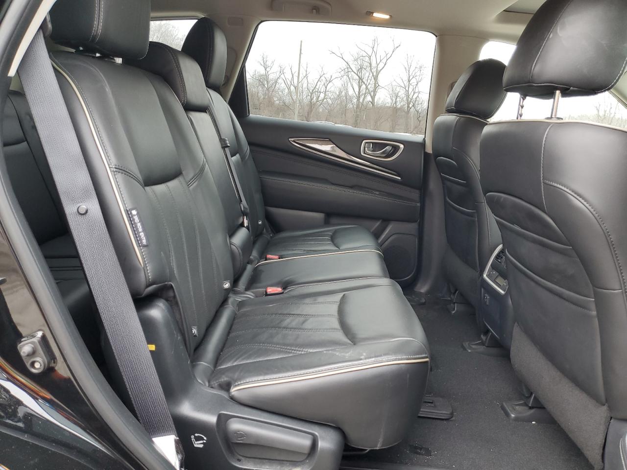 2018 Infiniti QX60 - Image 11