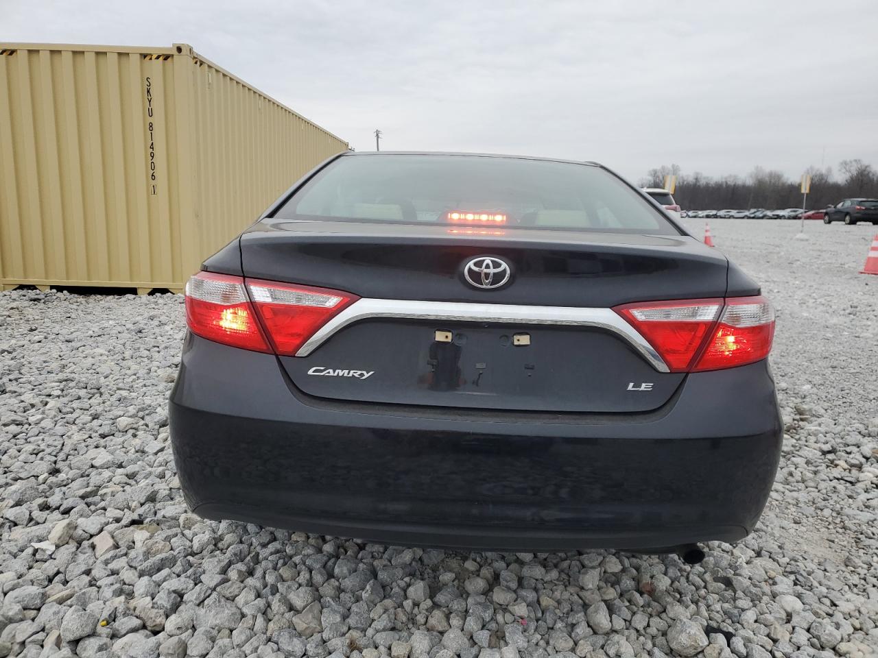 VIN 4T1BF1FK3HU384720 2017 TOYOTA CAMRY no.6