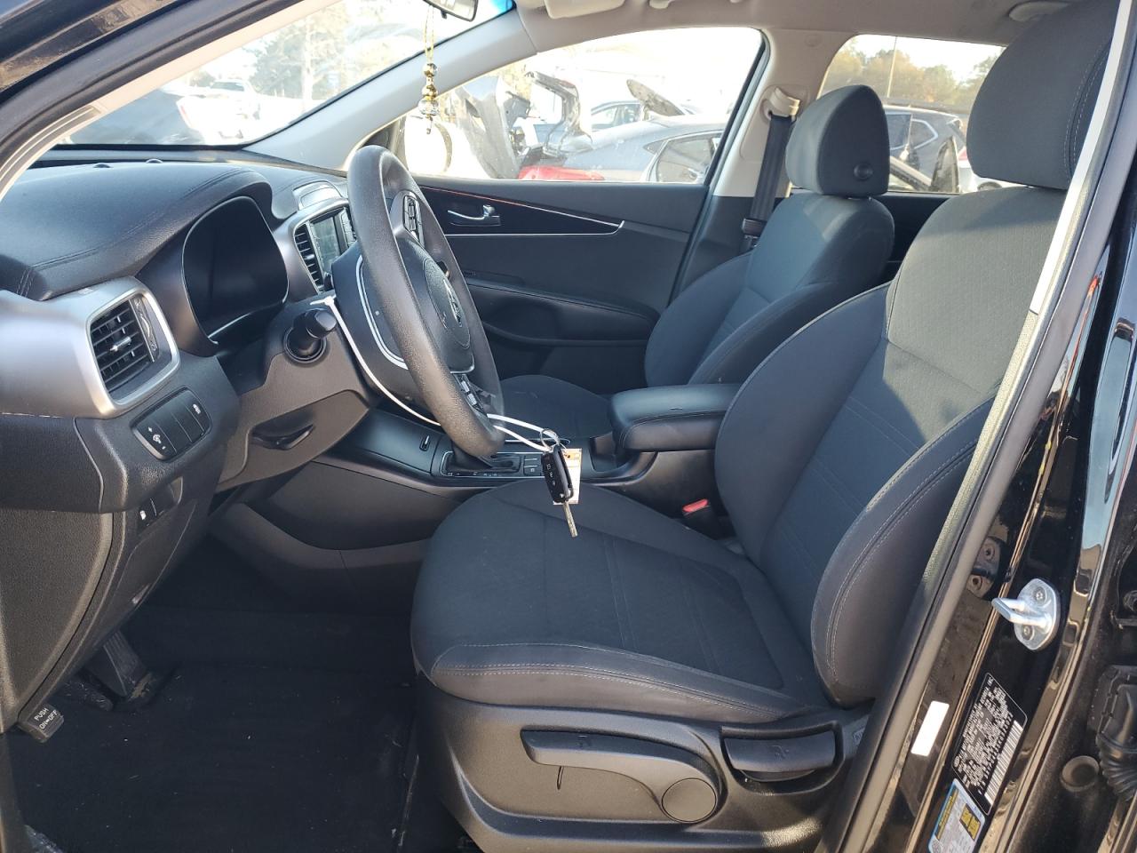 2019 Kia Sorento - Image 7