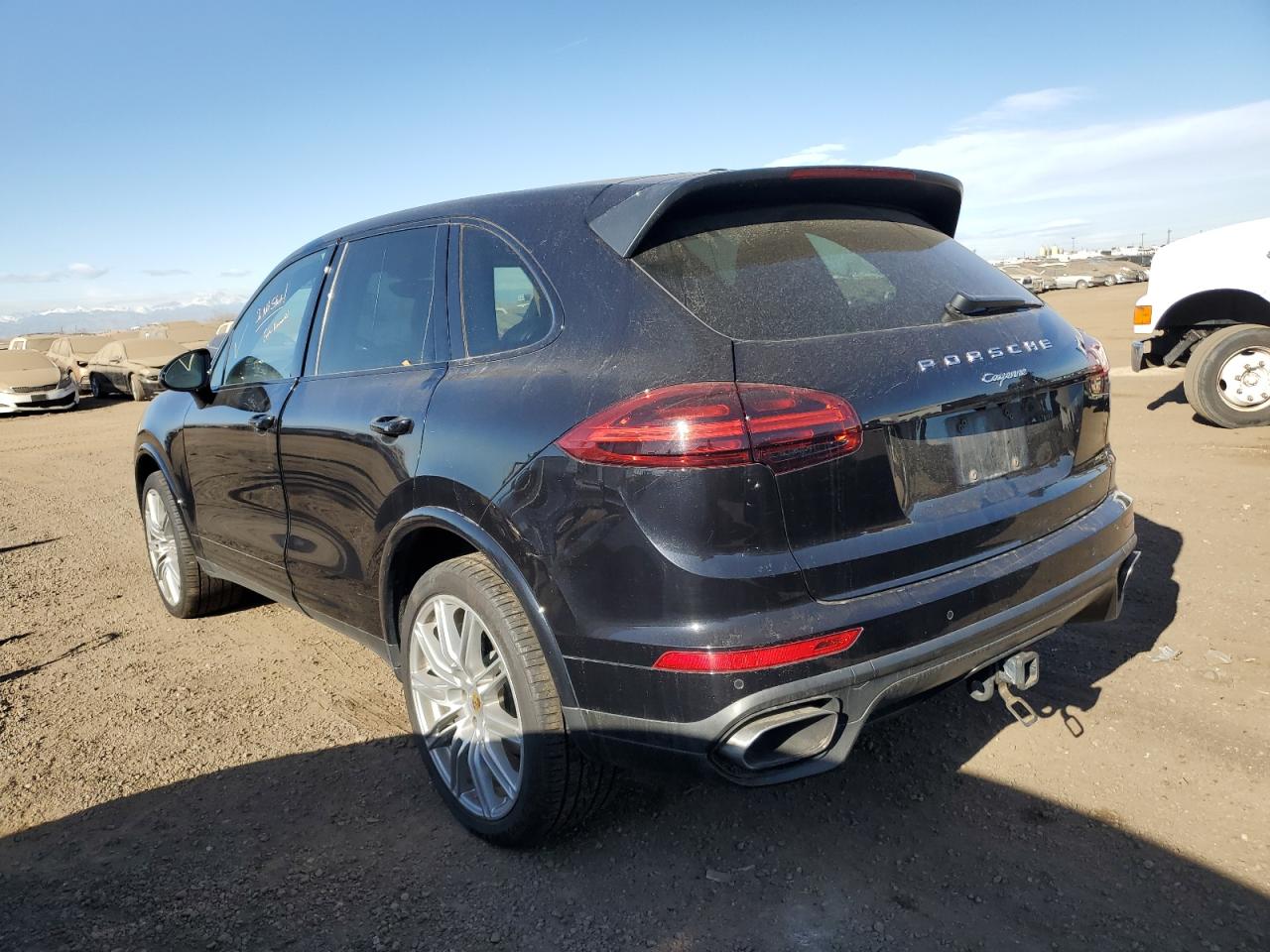 VIN WP1AA2A28HKA87660 2017 PORSCHE CAYENNE no.2