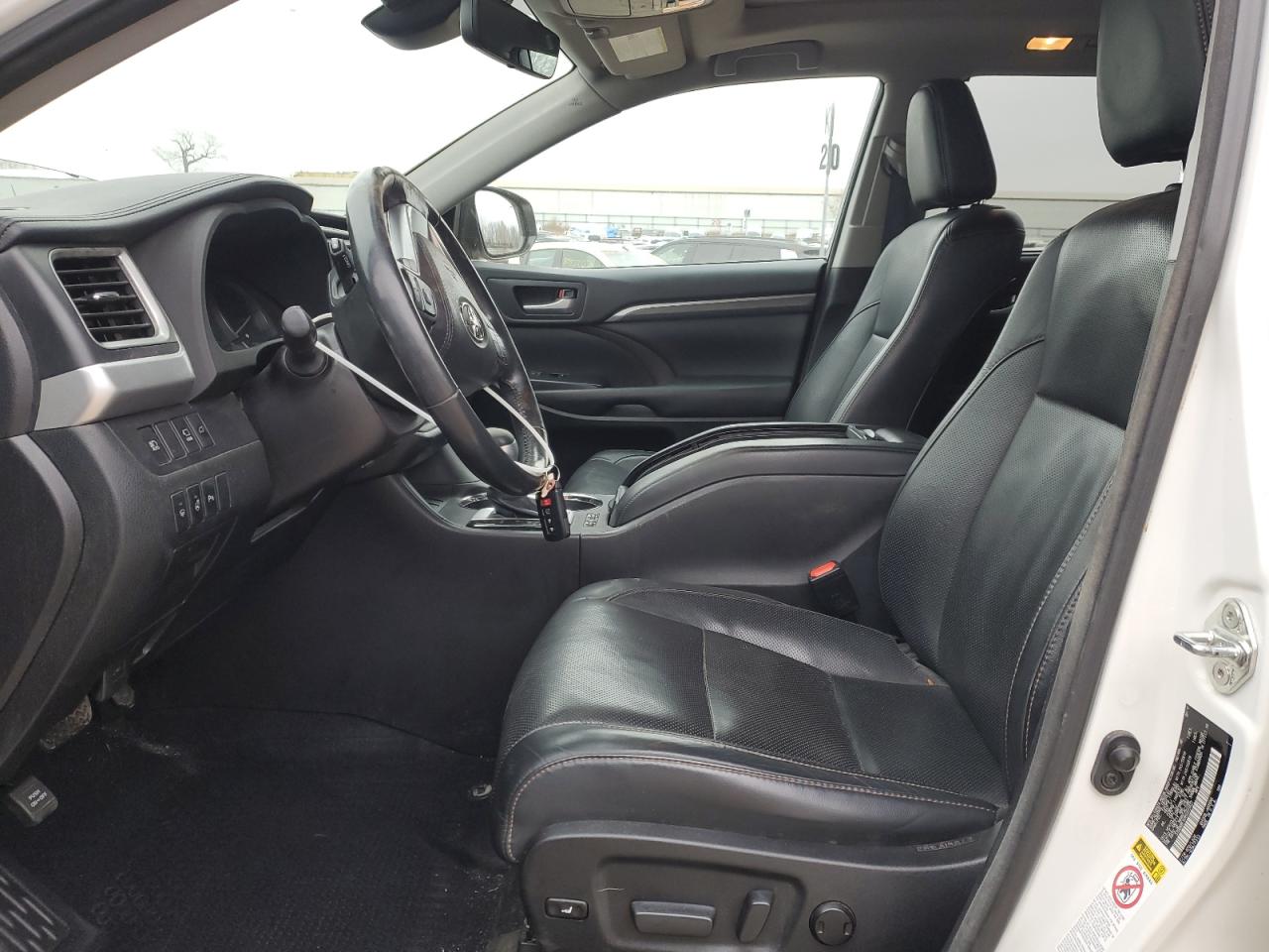 2017 Toyota Highlander Hybrid Limited VIN: 5TDDGRFH3HS025627 Lot: 82182654