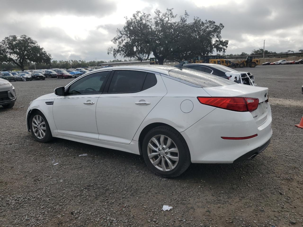 VIN 5XXGN4A7XFG515193 2015 KIA OPTIMA no.2