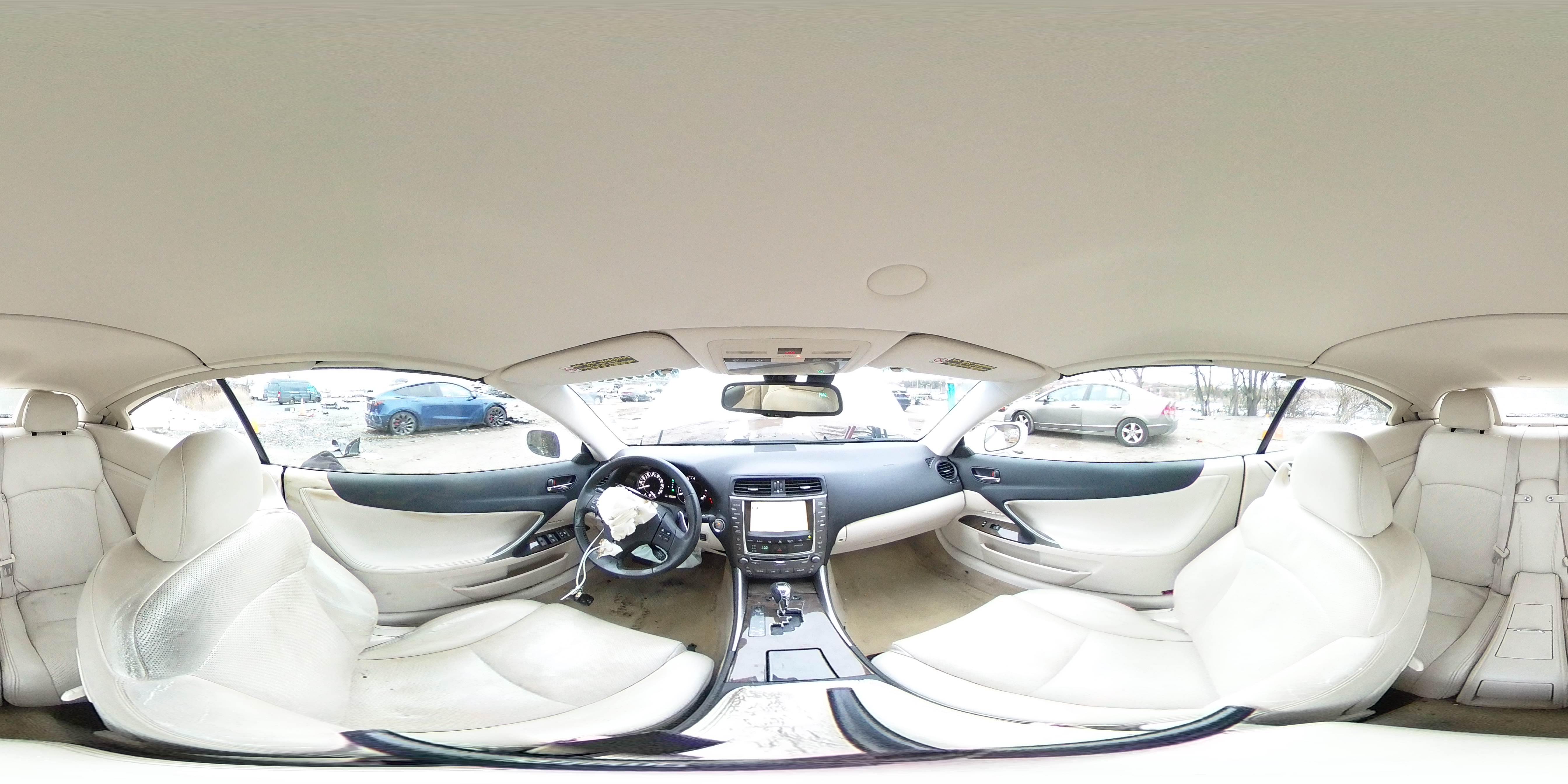 2010 Lexus IS - Image 13