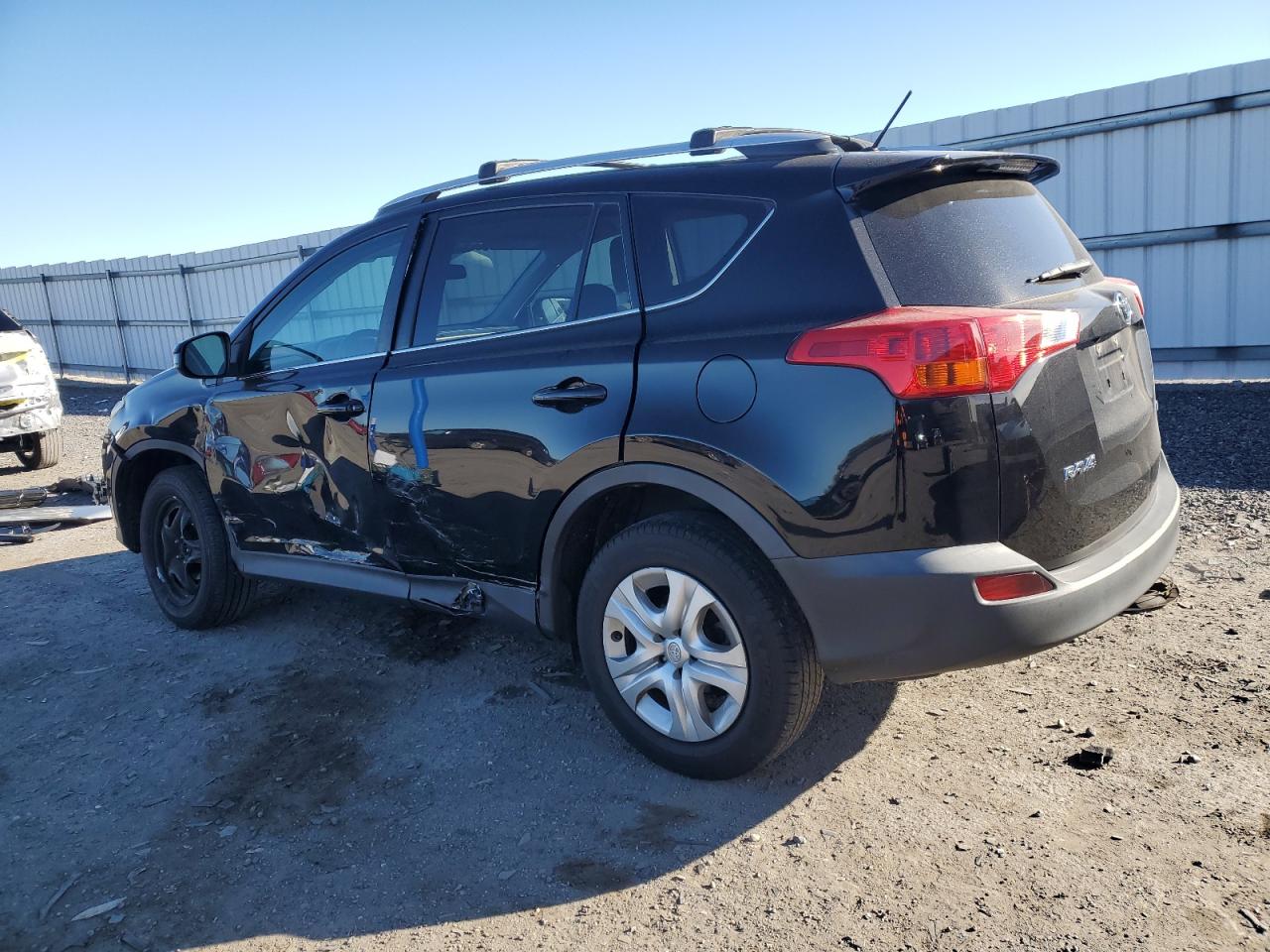 2015 Toyota RAV 4 - Image 2