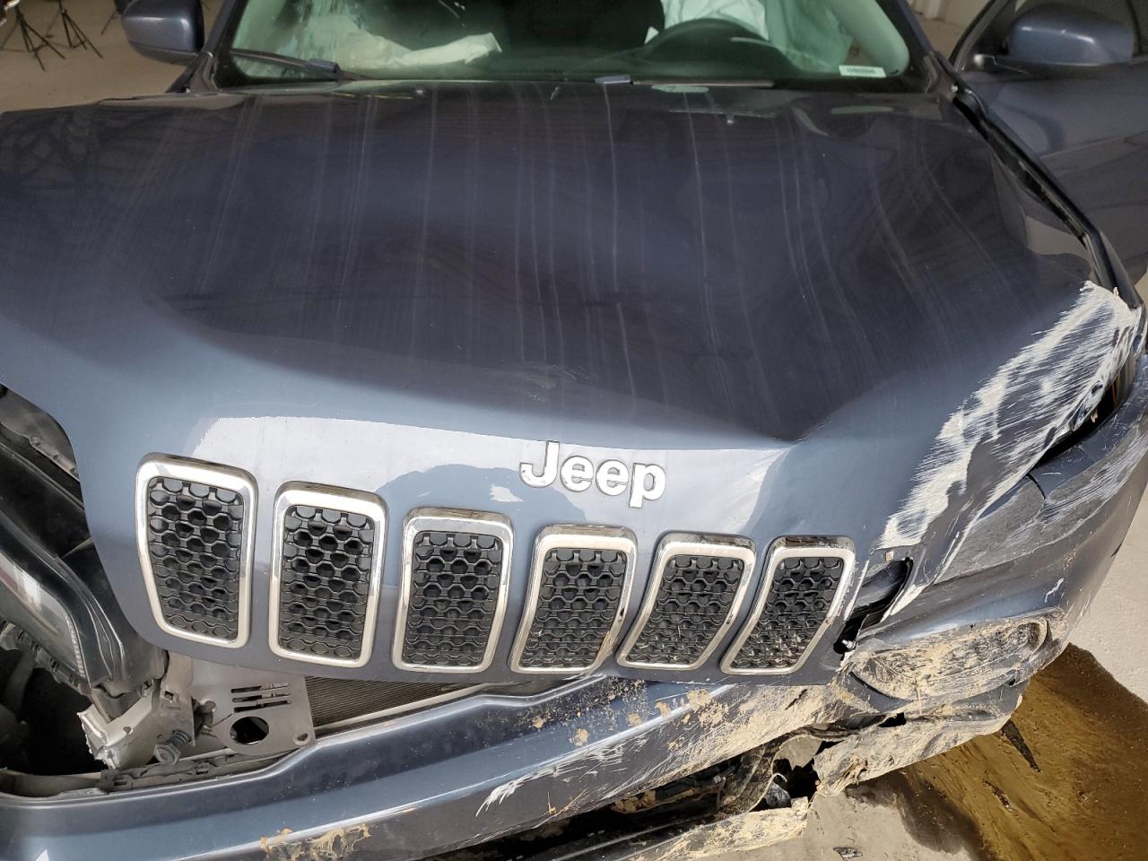 2020 Jeep Cherokee Latitude VIN: 1C4PJLCB8LD542664 Lot: 65672275