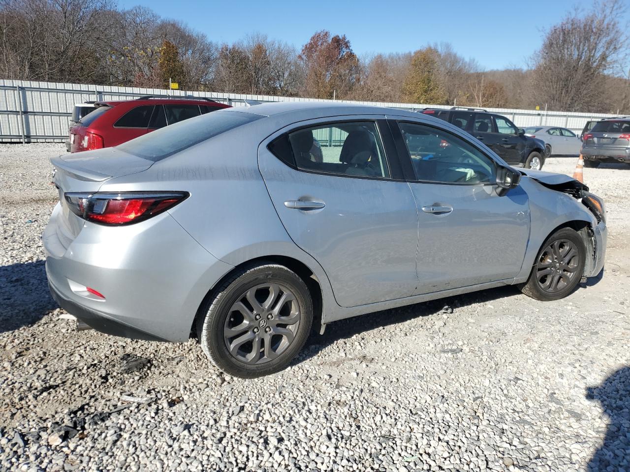 2019 Toyota Yaris - Image 3