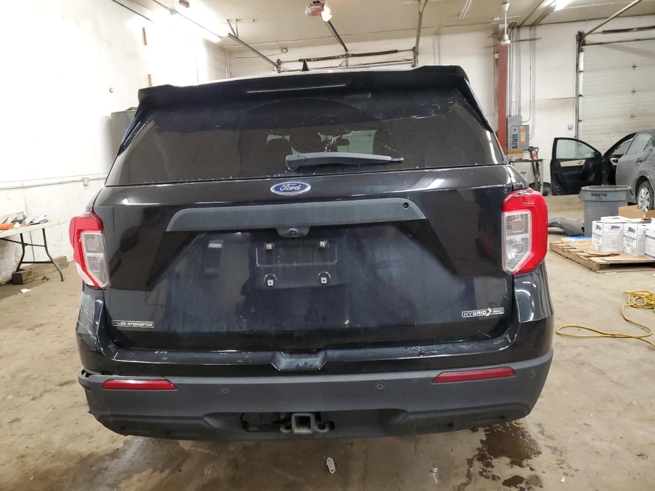 2020 Ford Explorer - Image 6