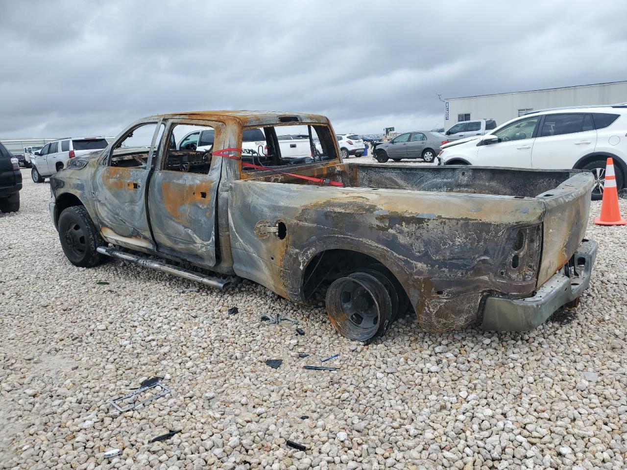 2018 RAM 3500 - Image 2