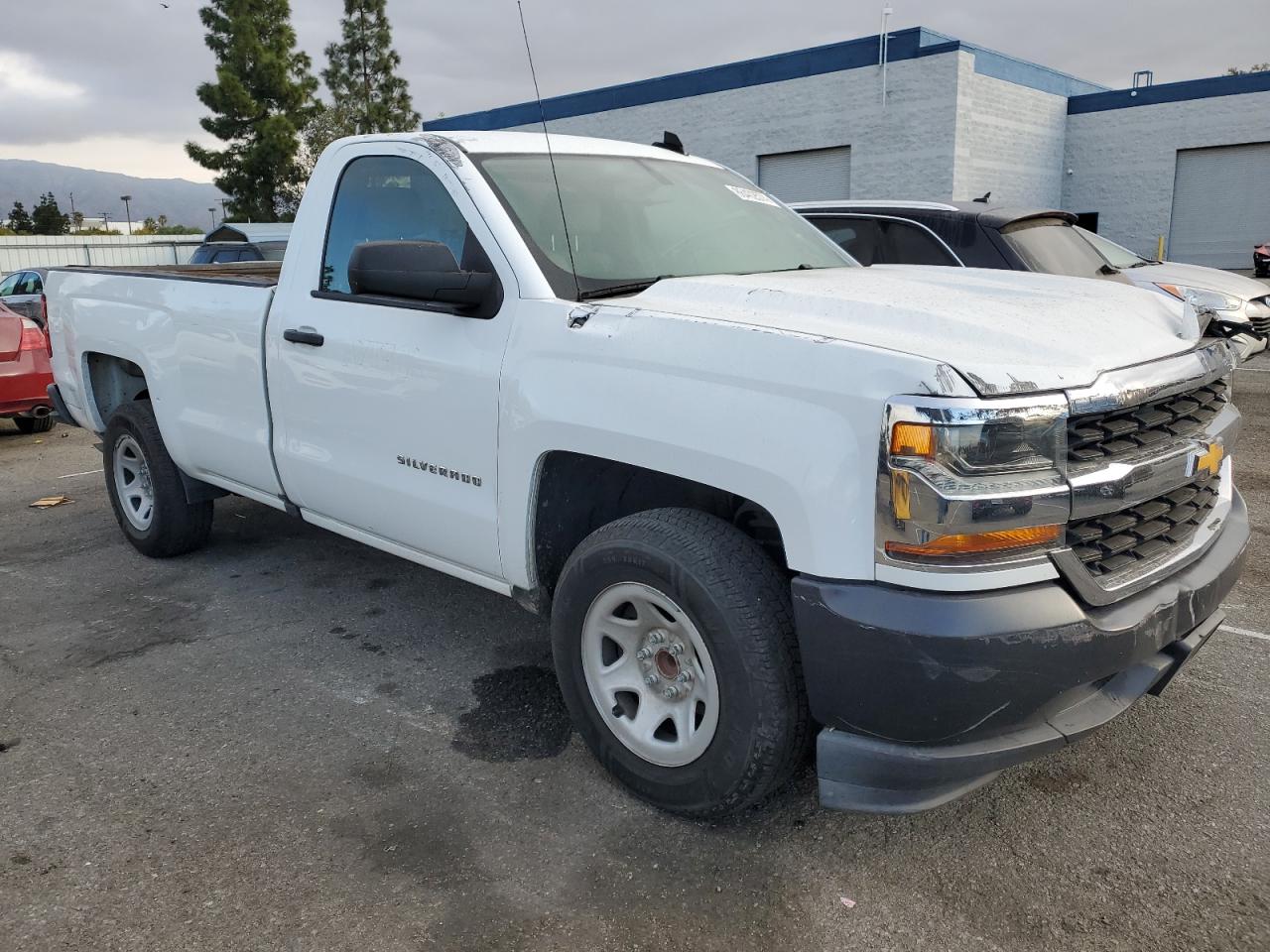 VIN 1GCNCNEH5HZ298089 2017 CHEVROLET ALL Models no.4