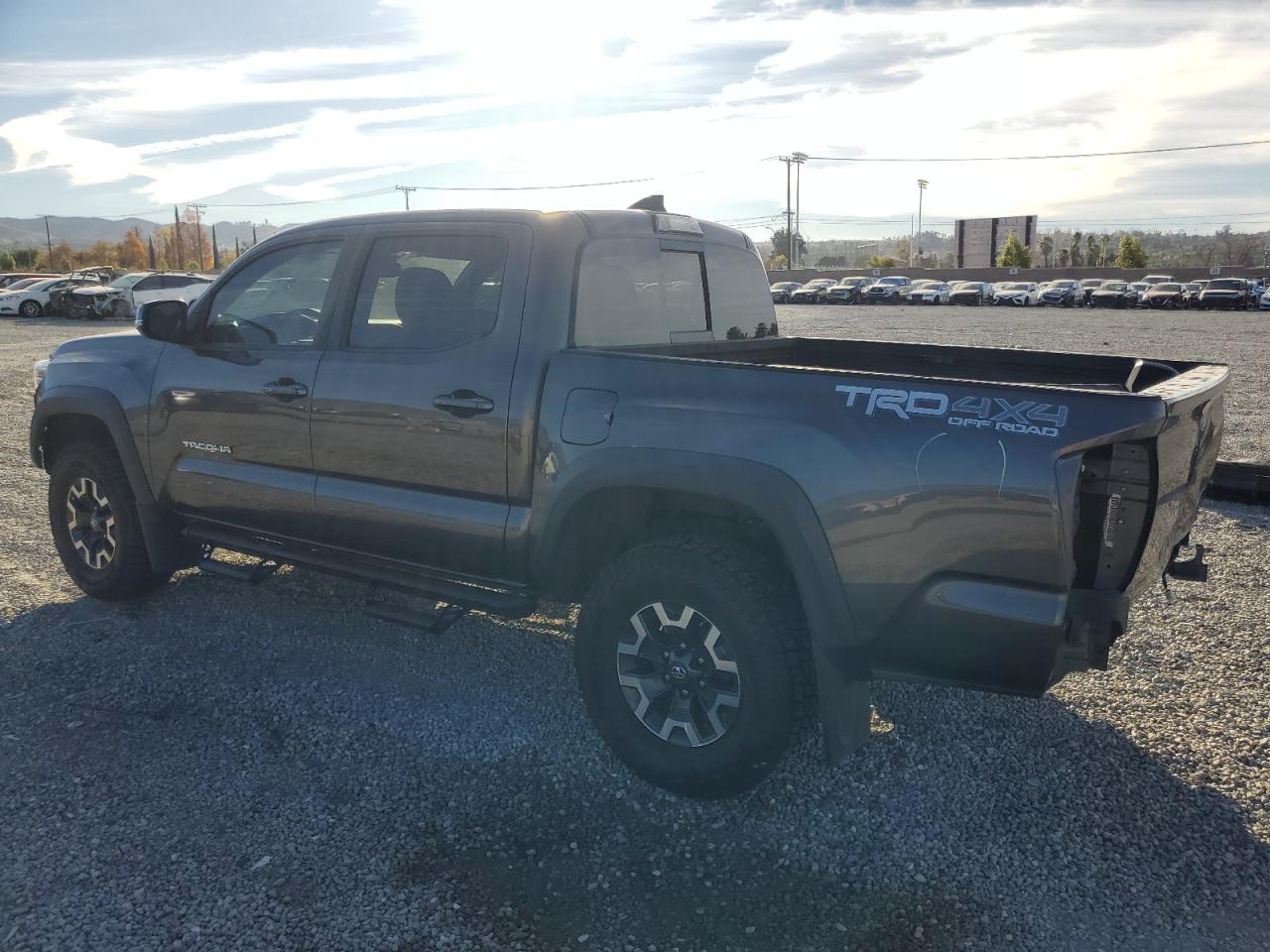 VIN 3TMCZ5AN4KM254613 2019 TOYOTA TACOMA no.2