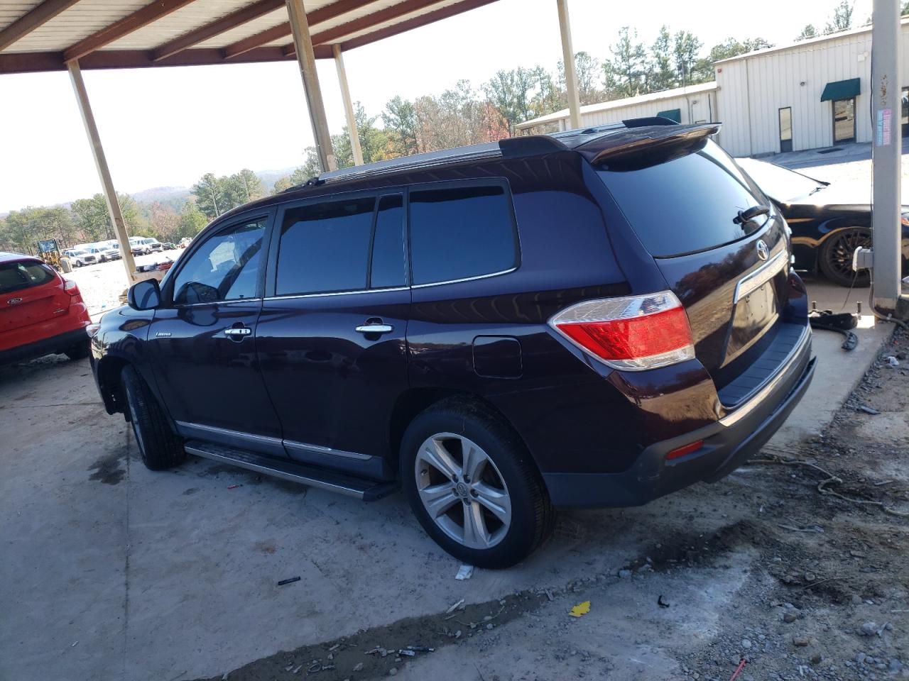 2011 Toyota Highlander - Image 2
