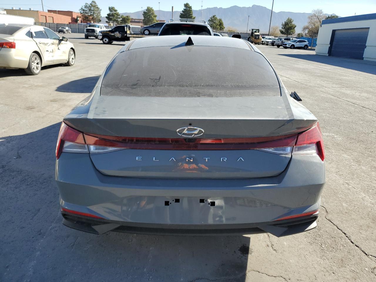 VIN KMHLM4AG7NU330637 2022 HYUNDAI ELANTRA no.6