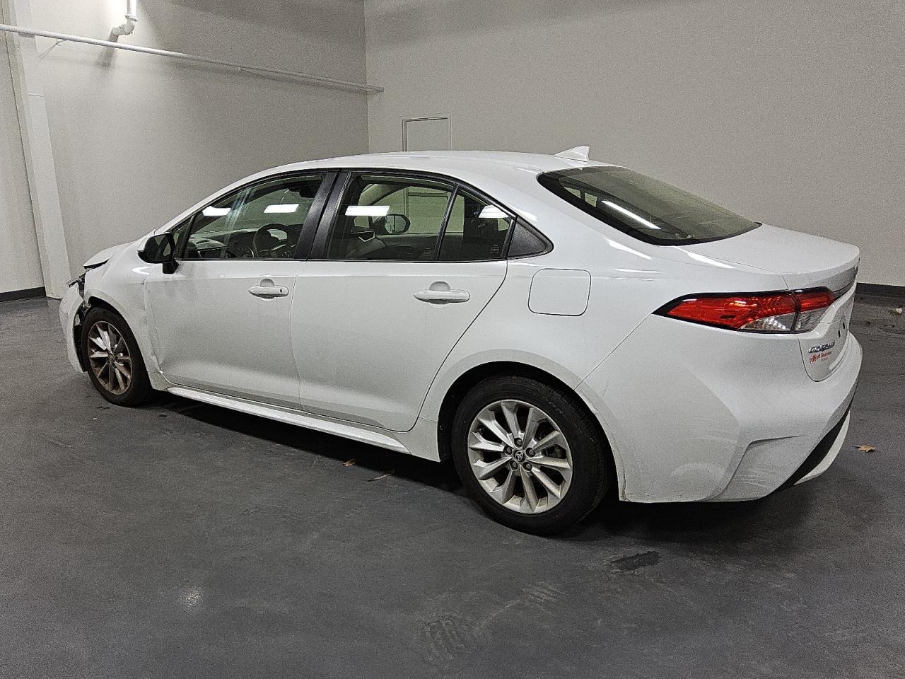 2022 Toyota Corolla - Image 2