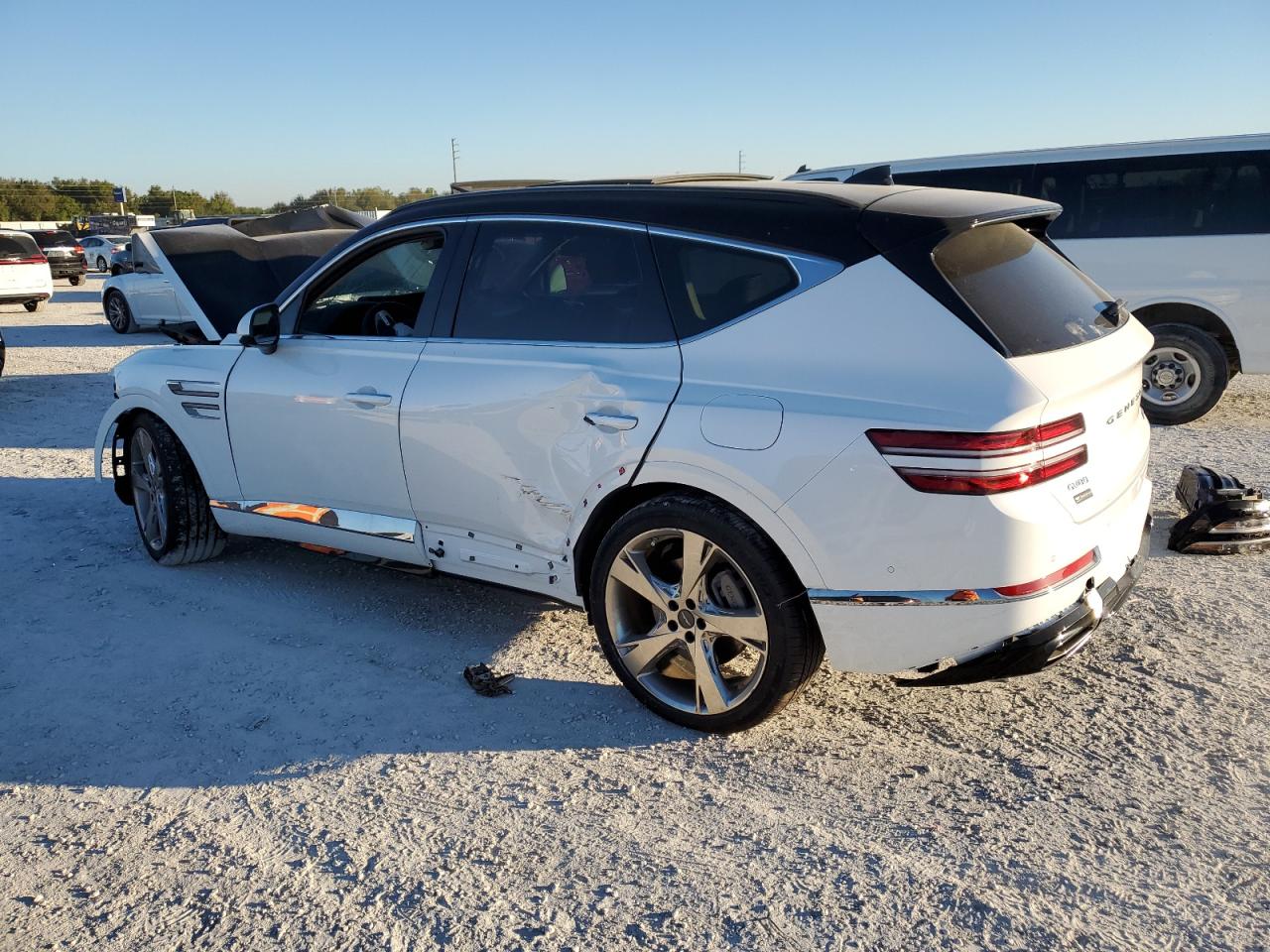 2024 Genesis GV80 - Image 2