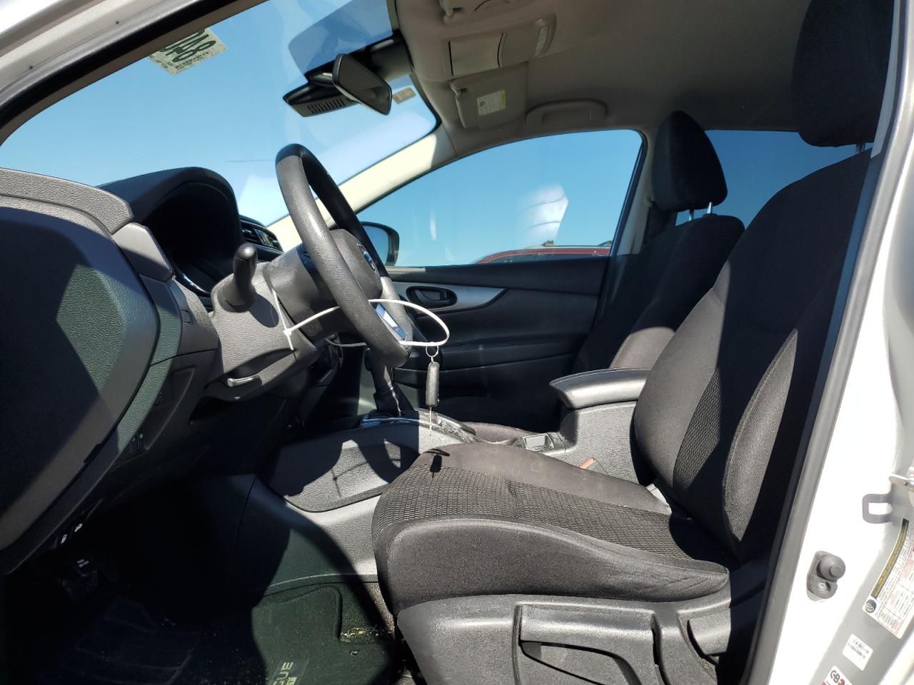 2021 Nissan Rogue - Image 7