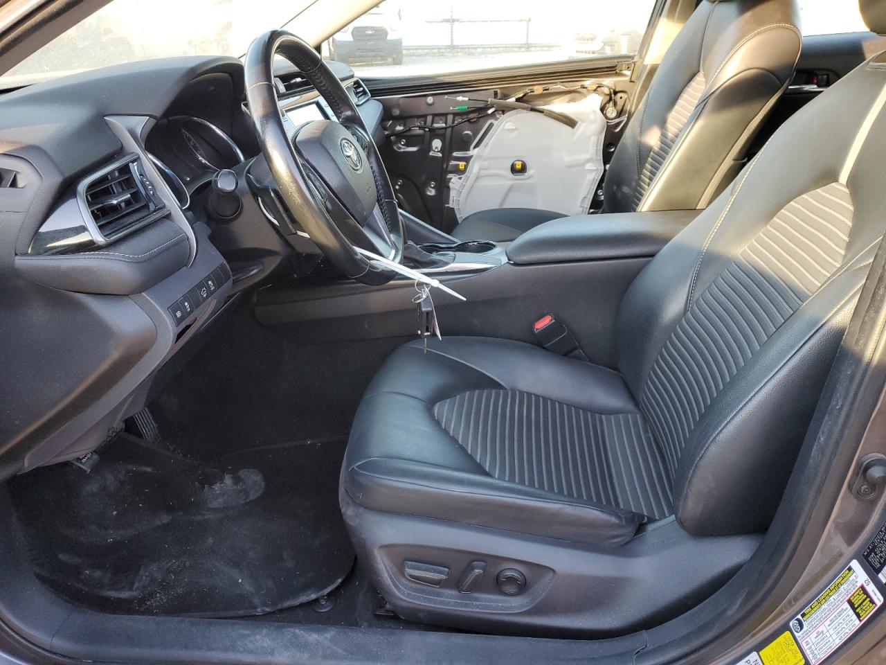 2020 Toyota Camry - Image 7
