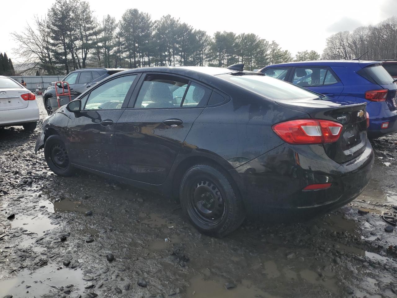 2017 Chevrolet Cruze - Image 2