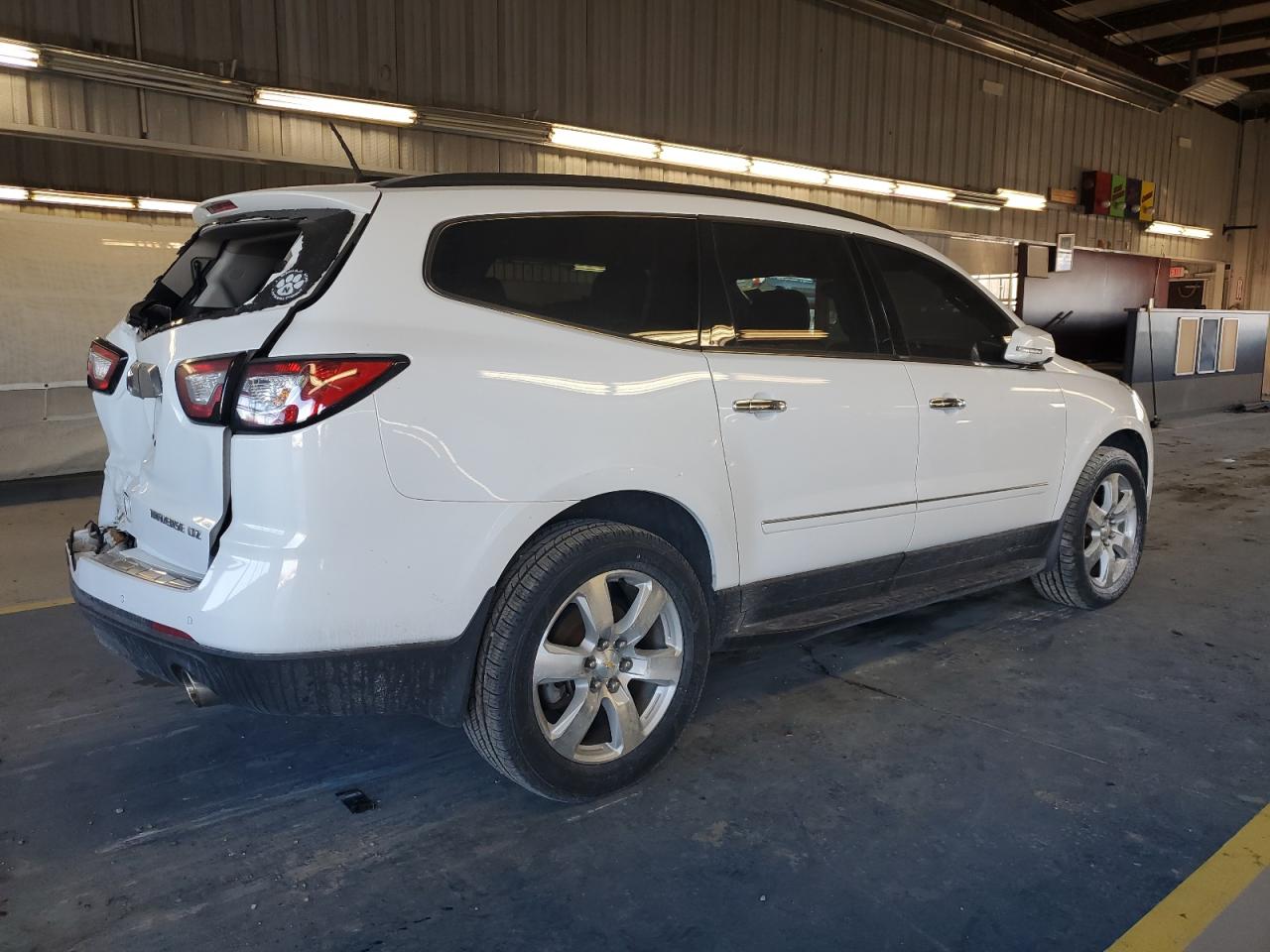 VIN 1GNKRJKD2GJ230087 2016 CHEVROLET TRAVERSE no.3