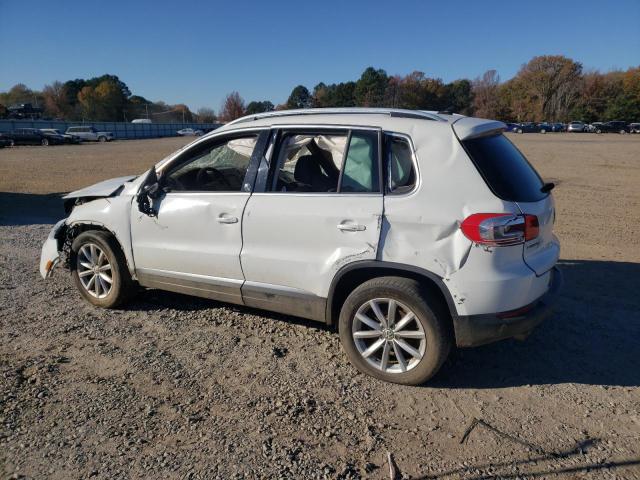 Parquets VOLKSWAGEN TIGUAN 2017 White