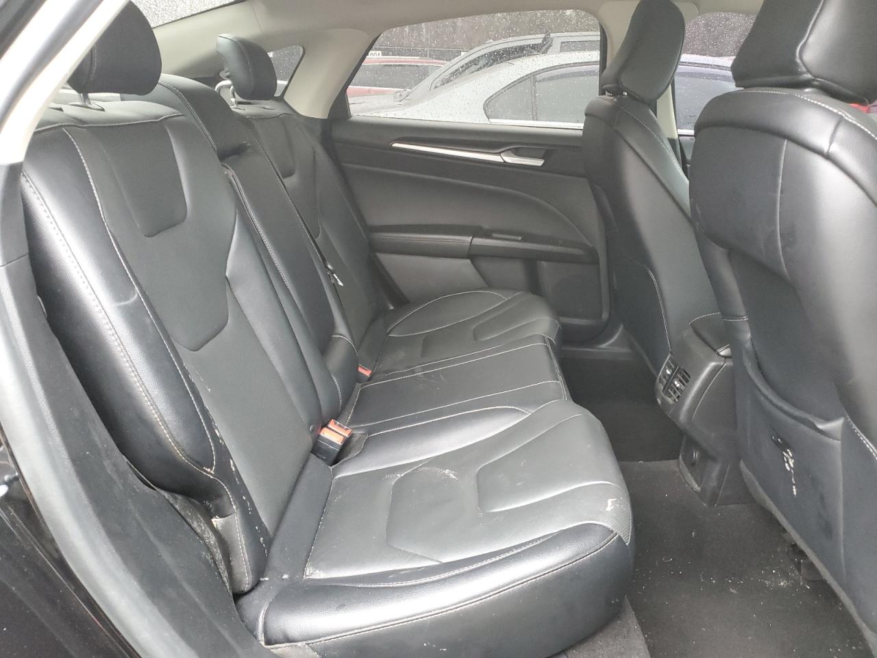 2020 Ford Fusion - Image 10