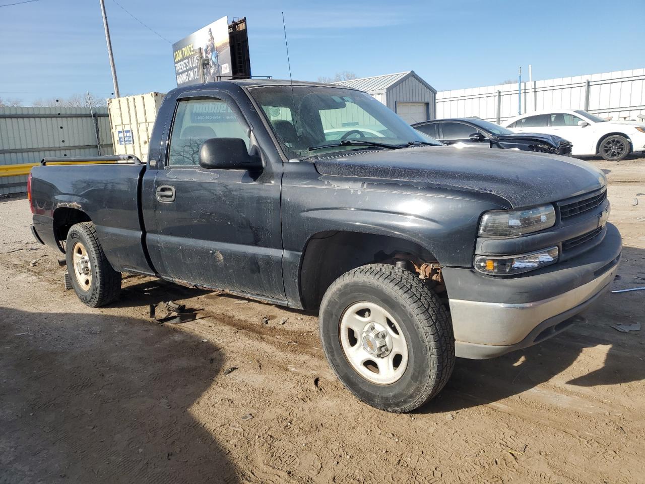 2000 Chevrolet Silverado - Image 4