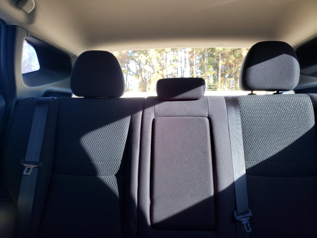 2017 Nissan Rogue - Image 10