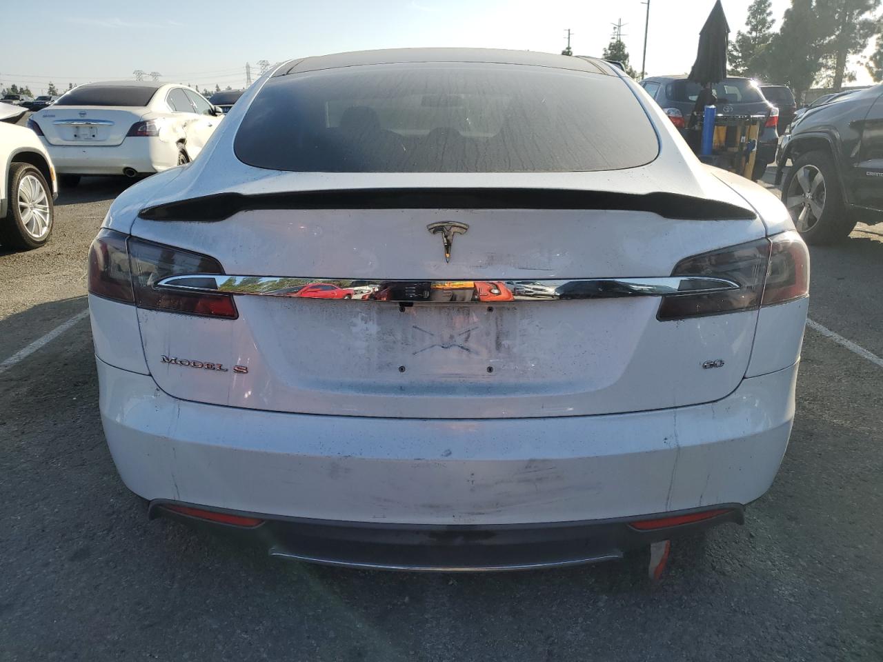 2013 Tesla Model S VIN: 5YJSA1CG8DFP12090 Lot: 83920494