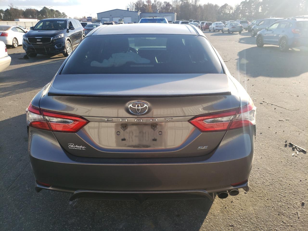 VIN 4T1B11HK0JU056771 2018 TOYOTA CAMRY no.6