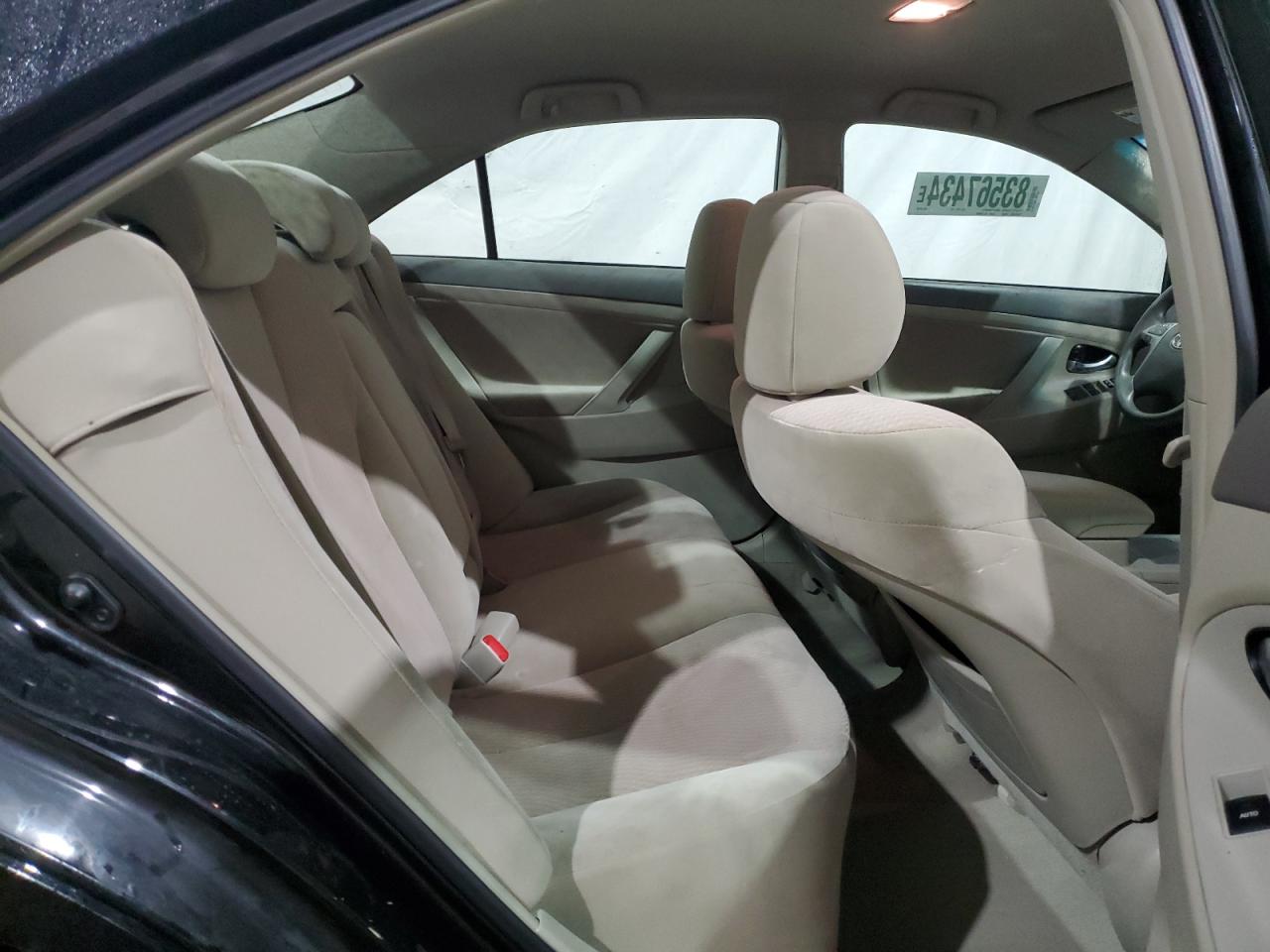 2010 Toyota Camry - Image 10