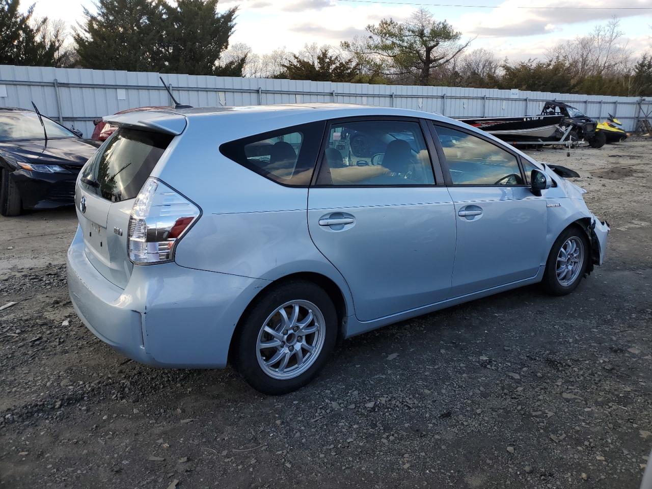 VIN JTDZN3EU1E3339166 2014 TOYOTA PRIUS no.3