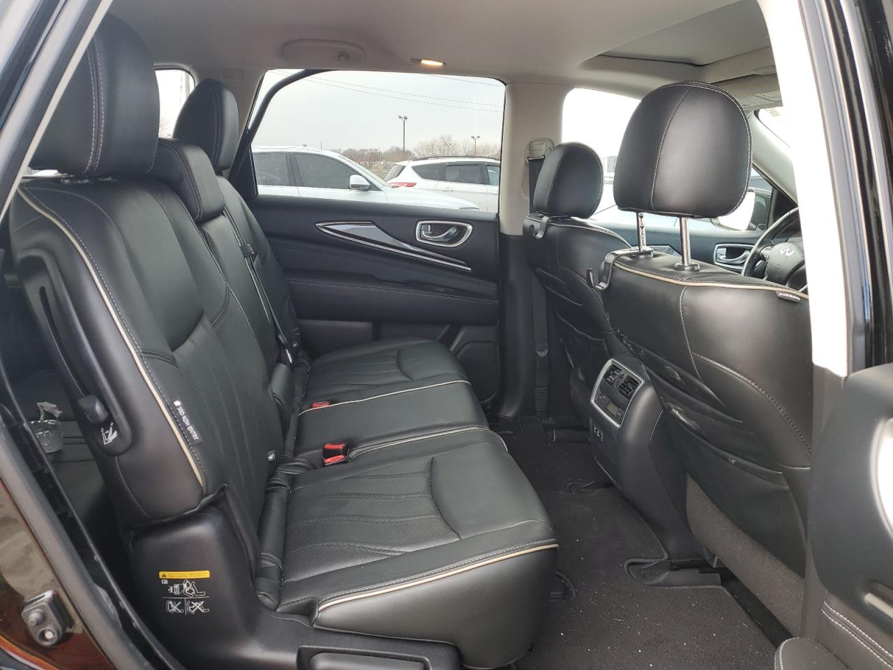 2019 Infiniti QX60 - Image 11
