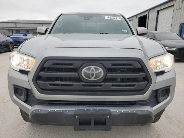  TOYOTA TACOMA 2019 Сріблястий