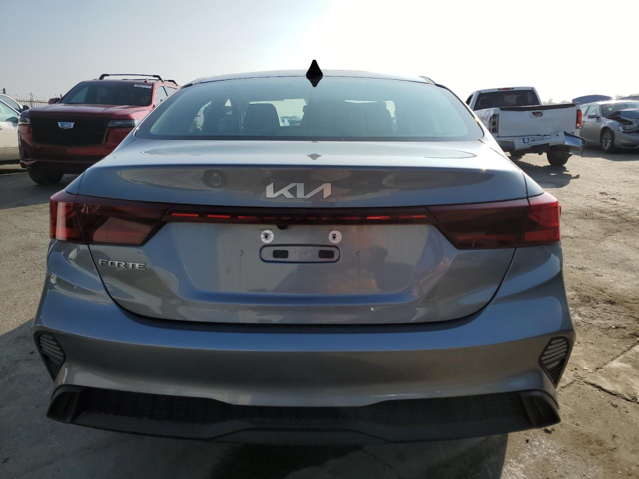 VIN 3KPF24AD7NE501365 2022 KIA FORTE no.6