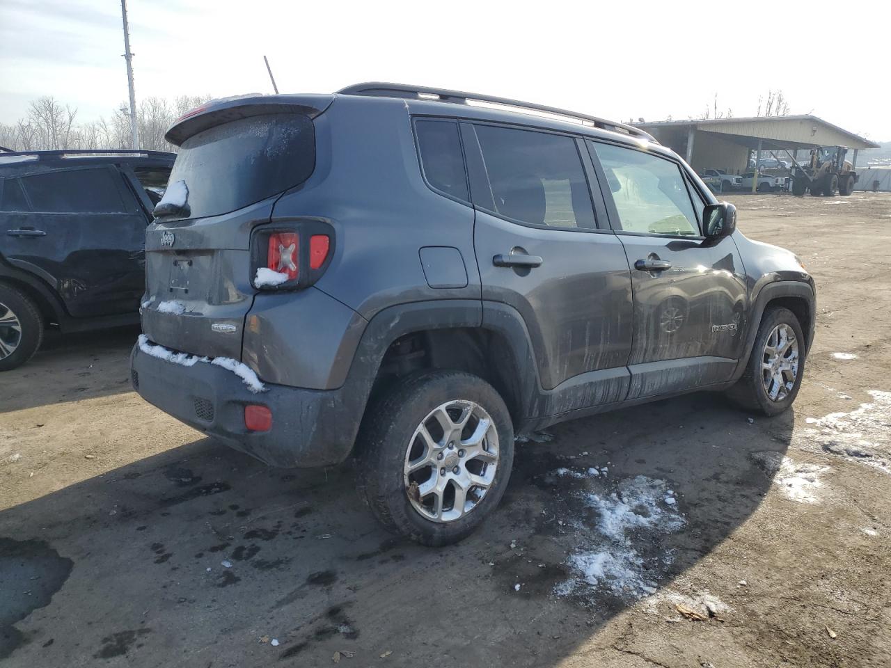 2016 Jeep Renegade - Image 3