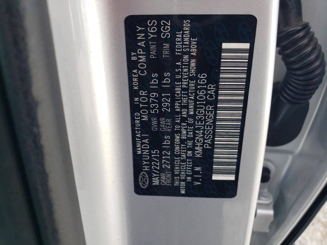 2016 Hyundai Genesis - Image 12