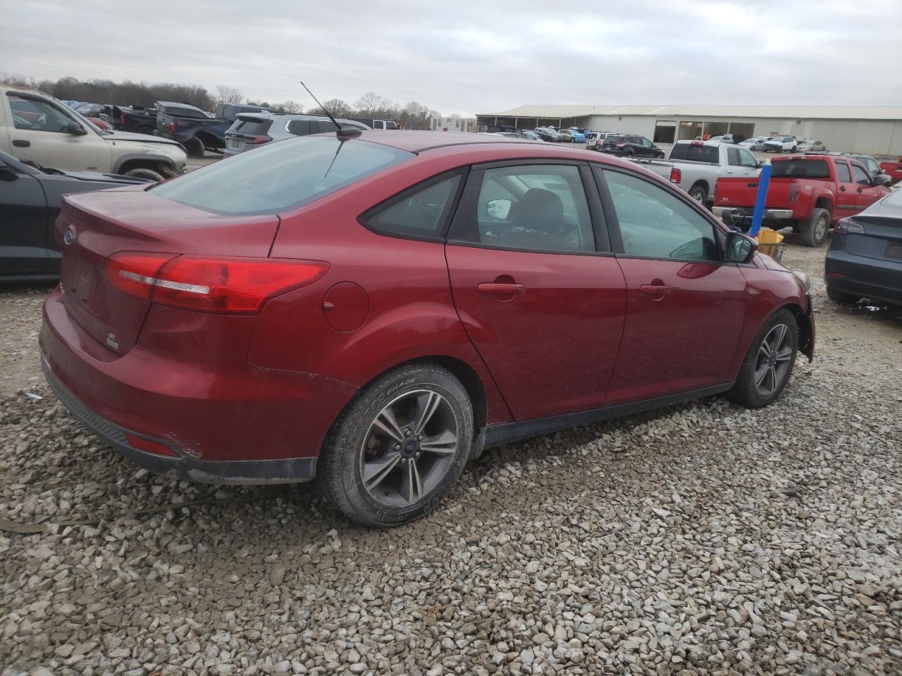 VIN 1FADP3FE9GL238719 2016 FORD FOCUS no.3