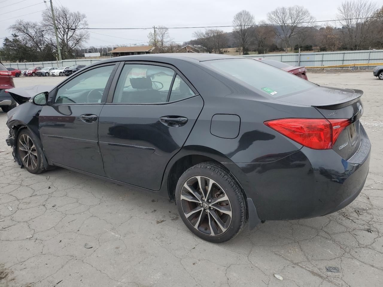 VIN 2T1BURHE9JC032888 2018 TOYOTA COROLLA no.2