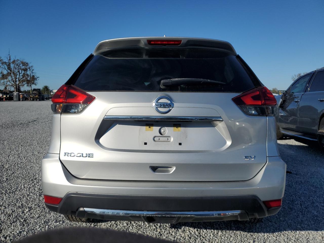 2018 Nissan Rogue - Image 6