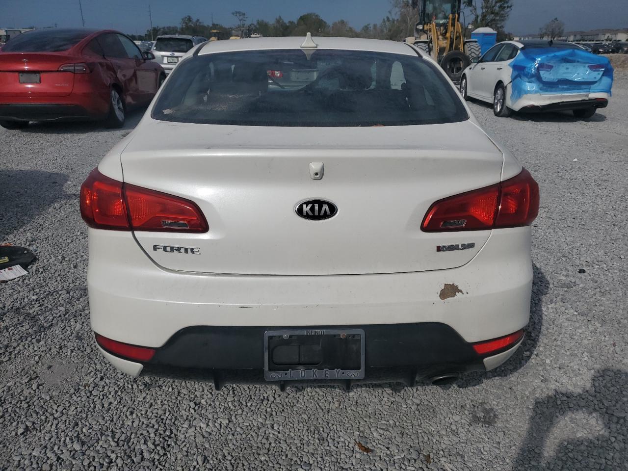 VIN KNAFX6A86E5240867 2014 KIA FORTE no.6