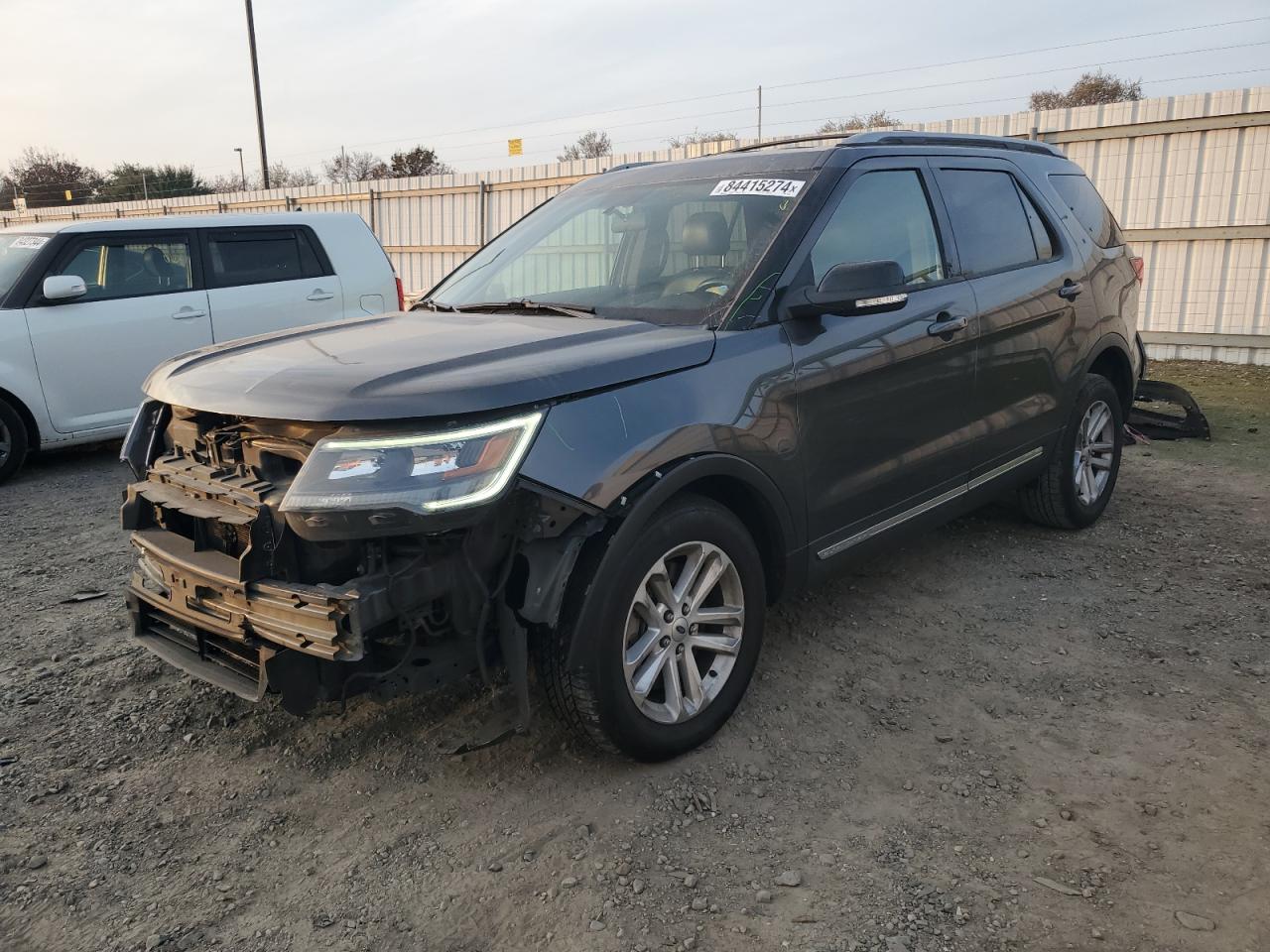 VIN 1FM5K7D84HGE38169 2017 FORD EXPLORER no.1