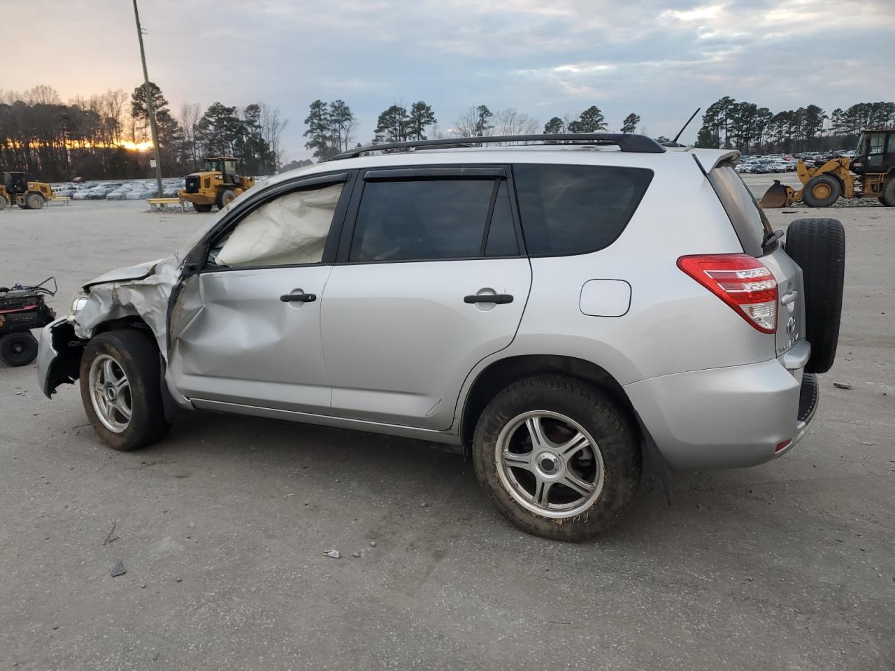 2010 Toyota RAV 4 - Image 2