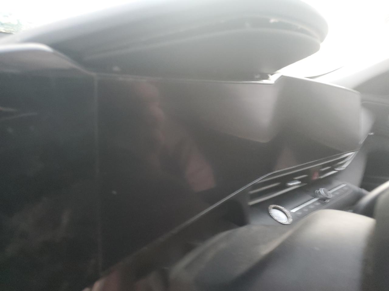 2023 Hyundai Elantra - Image 9