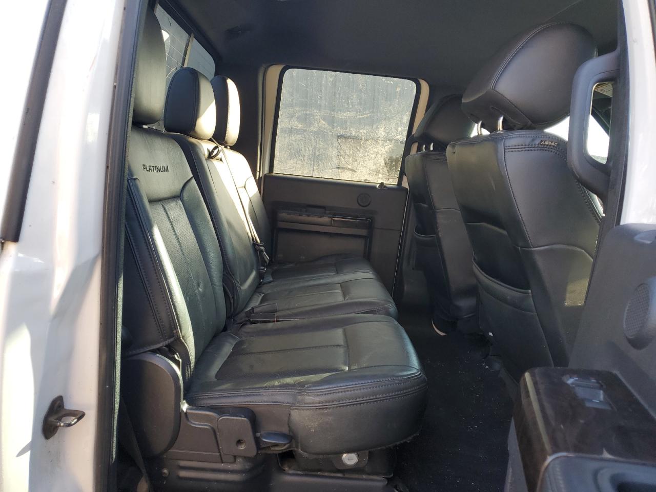 2016 Ford F350 - Image 10