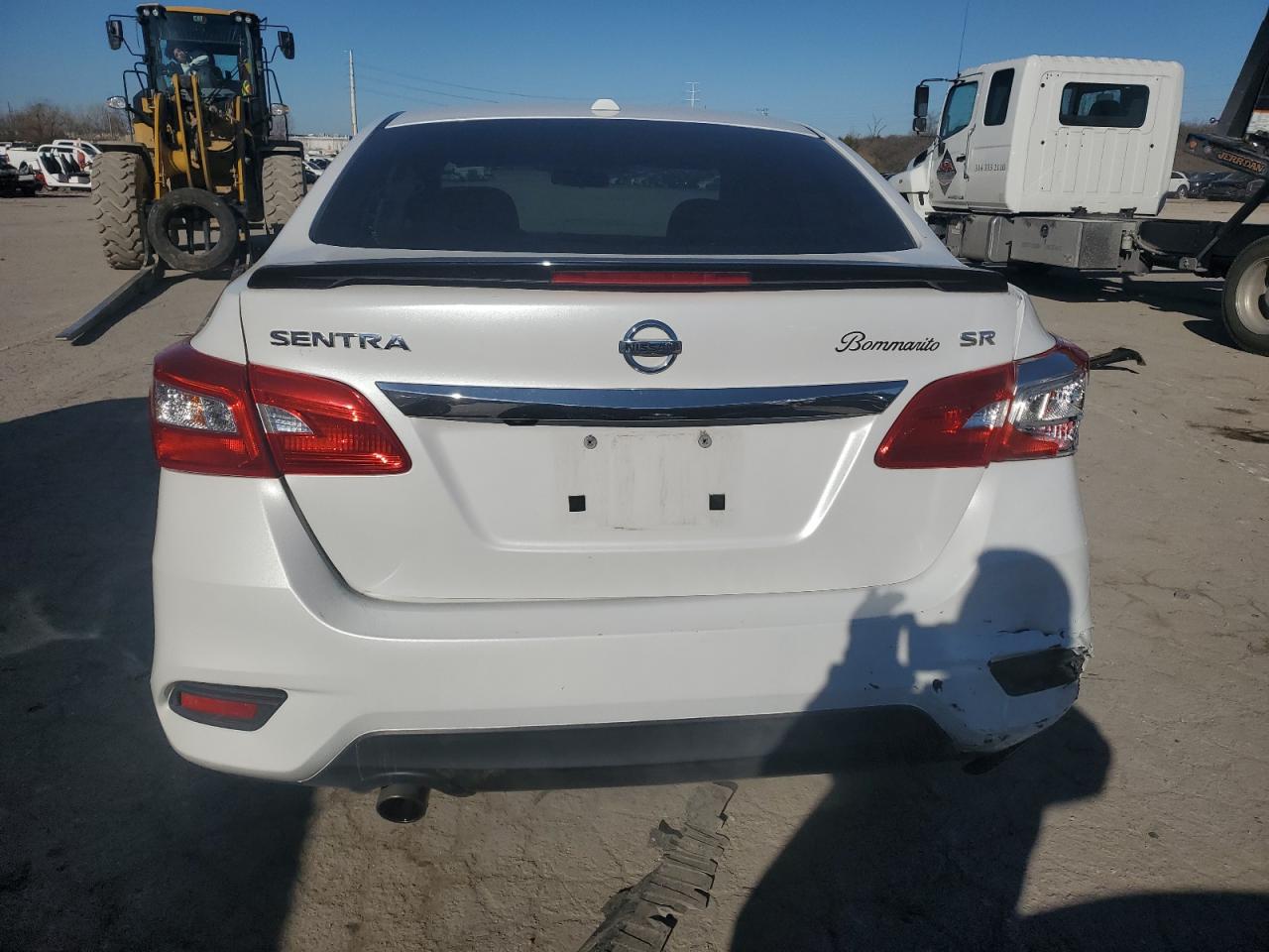 2017 Nissan Sentra - Image 6