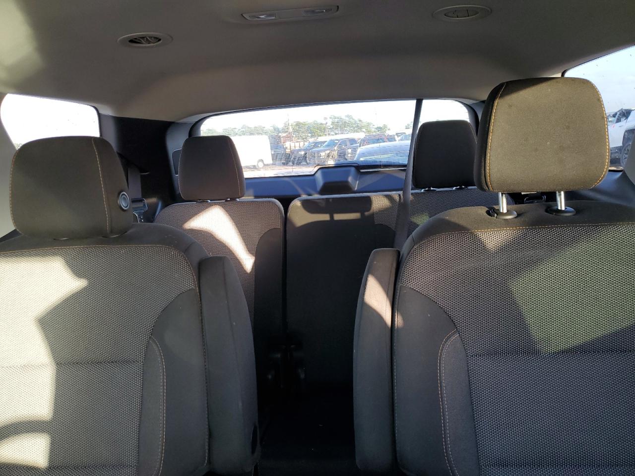 2018 Chevrolet Traverse - Image 10