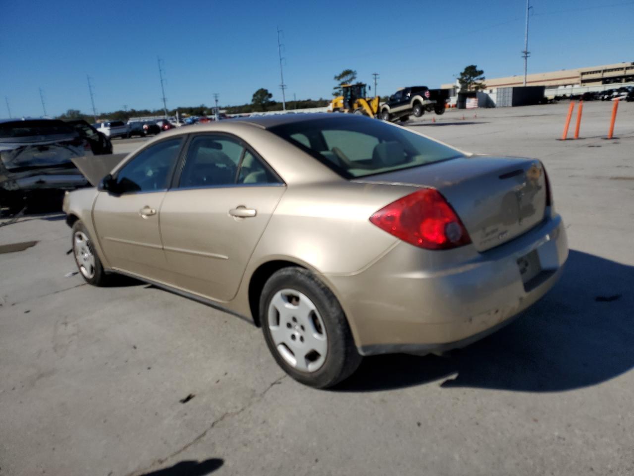 2007 Pontiac G6 Value Leader VIN: 1G2ZF58B274124030 Lot: 84486094