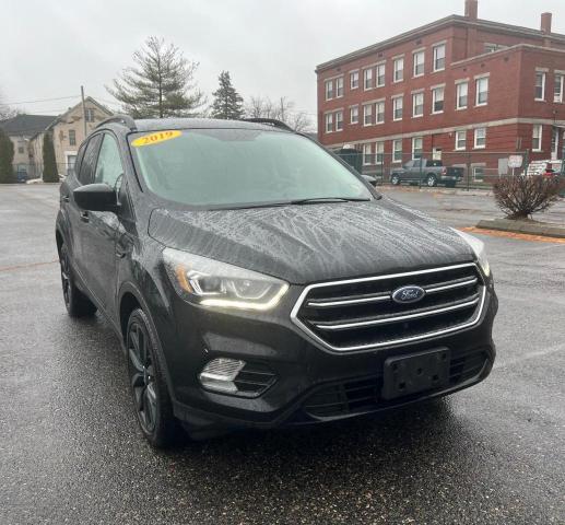  FORD ESCAPE 2019 Чорний