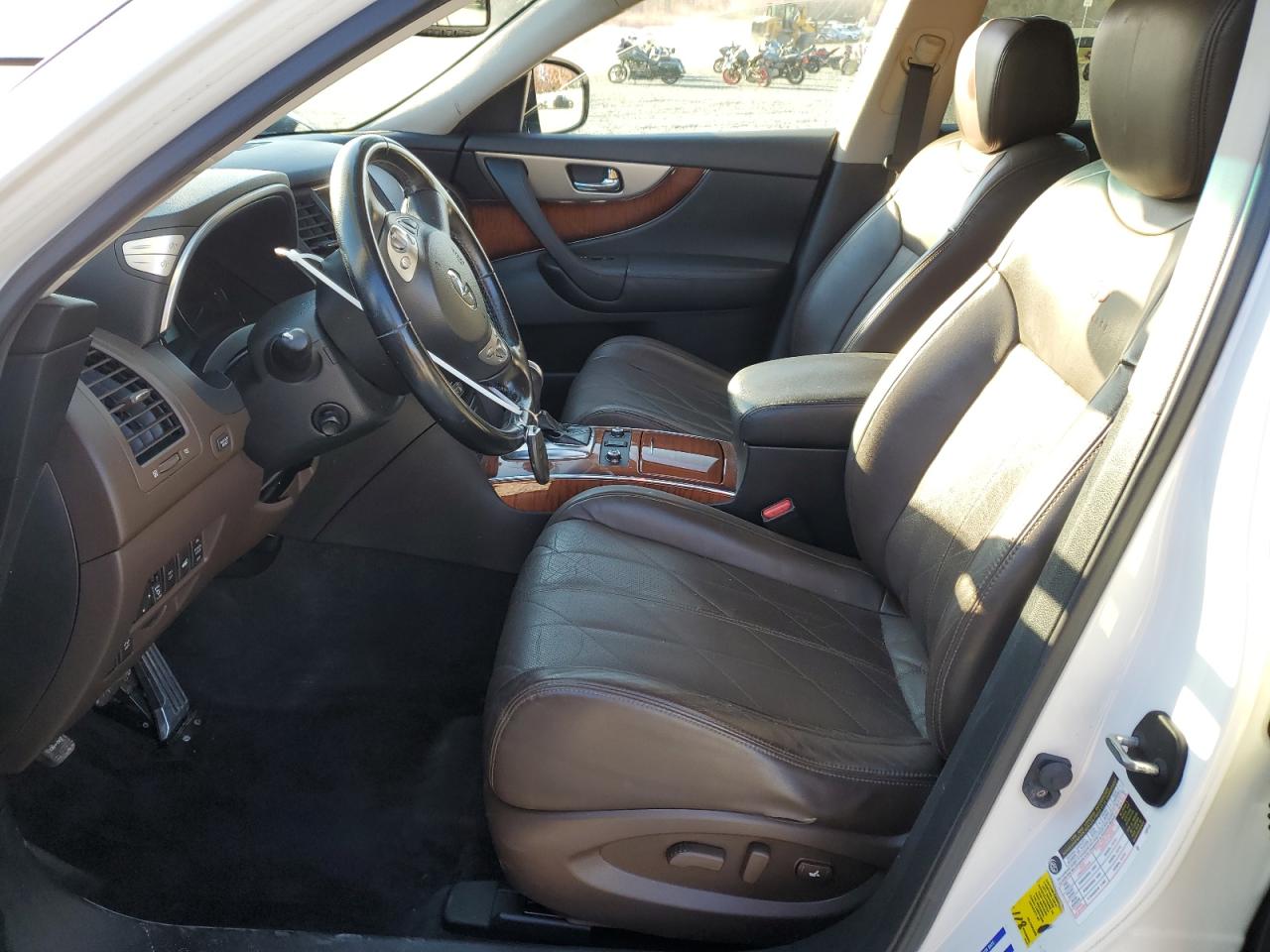 2014 Infiniti QX70 - Image 7